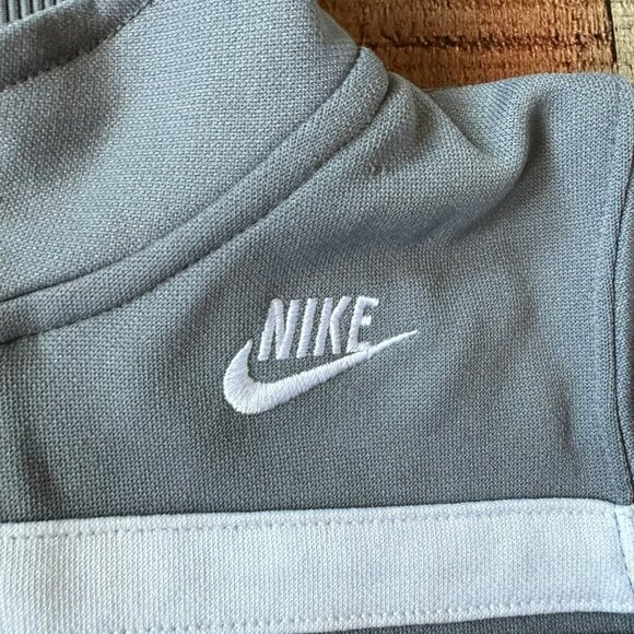 Nike Baby Jacket 12M Orange & Gray Full Zip With Pockets Cozy Polyester Blend - Picture 5 of 7